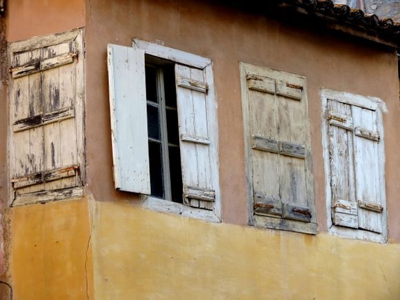 old windows of Nafplio