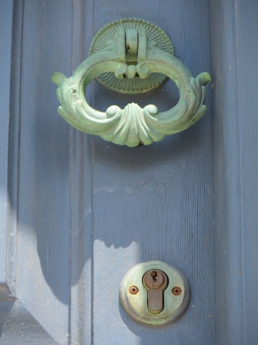 Door in Folegandros