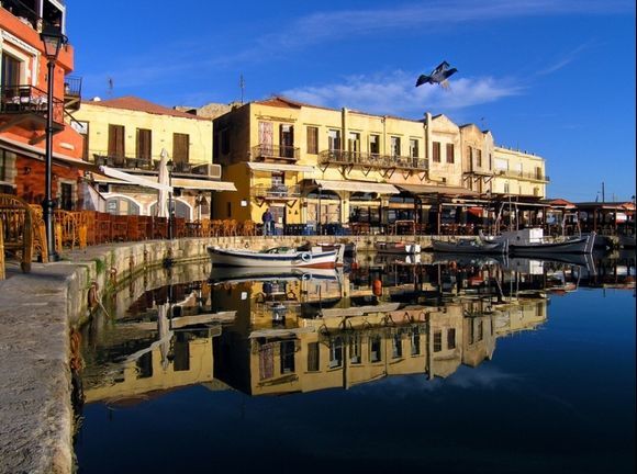 Rethymno, Old Harbour. The copyright of this photo belongs to Mr Theophilos Papadopoulos