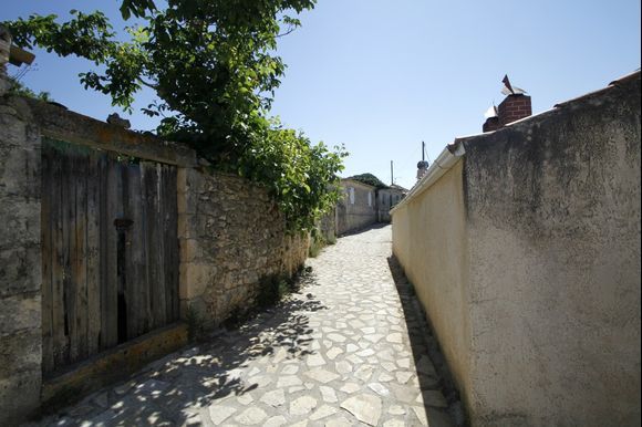 Zakynthos... A peaceful little road at Anafonitria village!