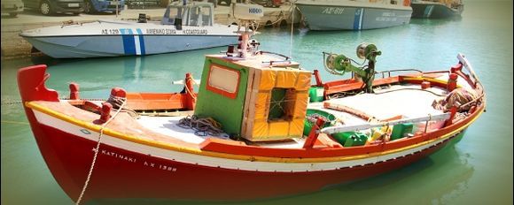 Chios boat