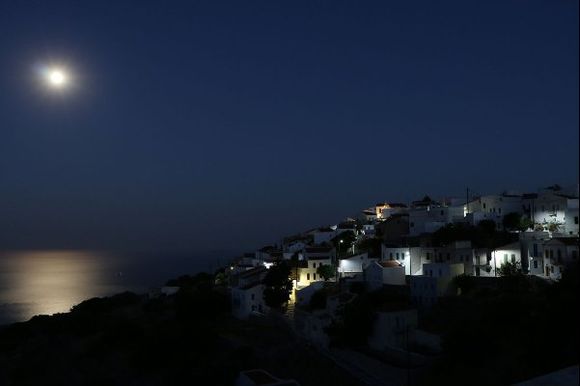 Nikia village, by night