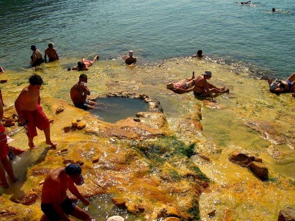 Hot water in Loutrà Edipsos Evia