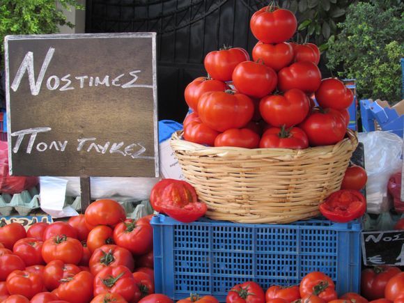 https://www.greeka.com/attica/athens/sightseeing/farmer-market/
If you are staying in Athens, going grocery shopping at a 