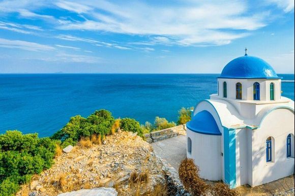 IKARIA - A life-changing destination!
Escape from stress and bring peace into your life! 
Ikaria is the island of longevity and there are a lot of life lessons to be learned from visiting it.