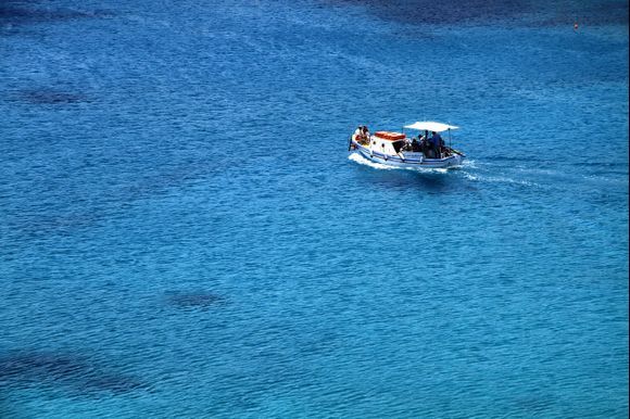 Water taxis in Mykonos departing from the Old Port and serving the beaches of Platis Gialos, Paraga, Paradise, Super Paradise, Agrari, Elia, and back.
More on https://www.greeka.com/cyclades/mykonos/transportations/water-taxis/