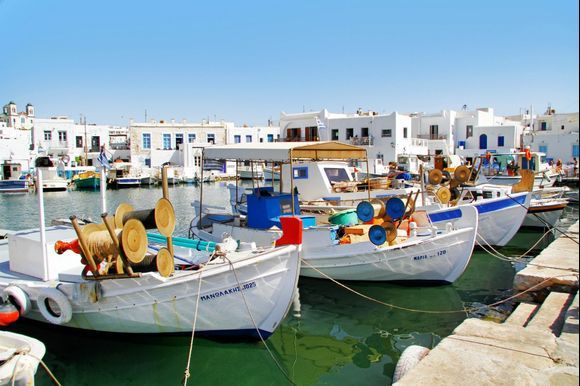 Let's discover Paros island together in this article! 🙂 http://bit.ly/2WrvXCF