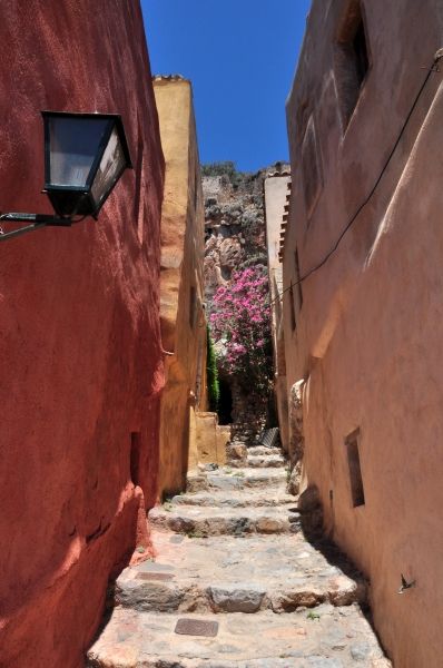 Monemvasia colours ...
