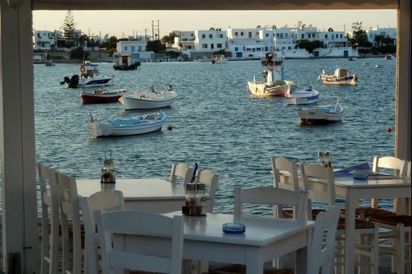 A tranquil evening in Pollonia, Milos