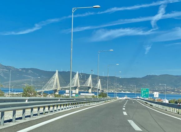 Rio AntRio bridge 