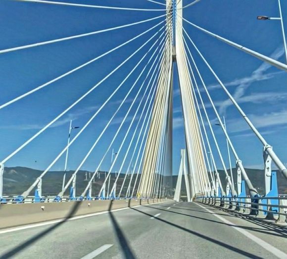 Rio AntiRio bridge 
World class❤️