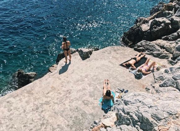 beach in Hydra