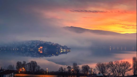 Kastoria lake misty sunrise