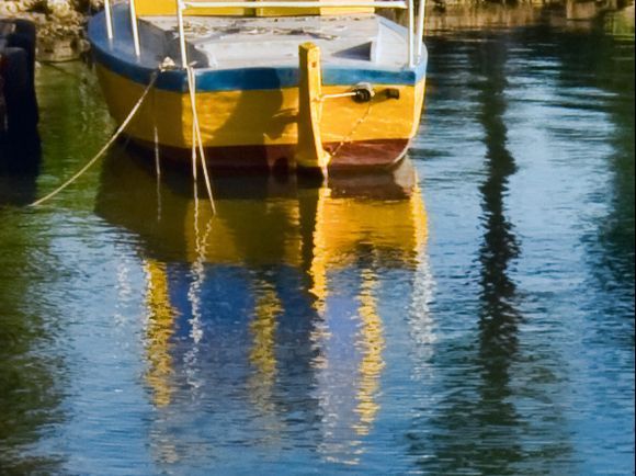 Ipapanti - boat reflections
