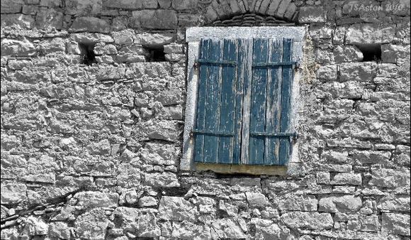 Old Shutters, Perithia.
