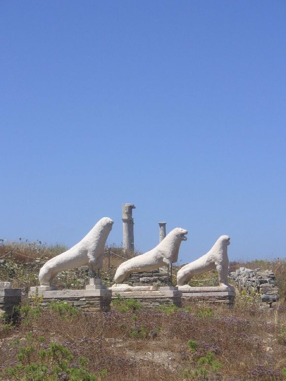 Still on the guard? The lions of Delos...