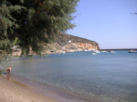 The wonderful sandy beach of Platis Yialos