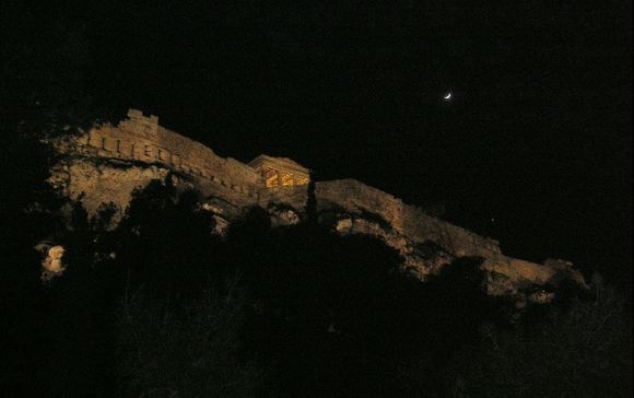 Akropolis with the new Moon