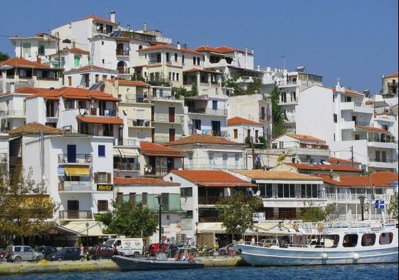 08-09-2008  Skiathos: Town  2