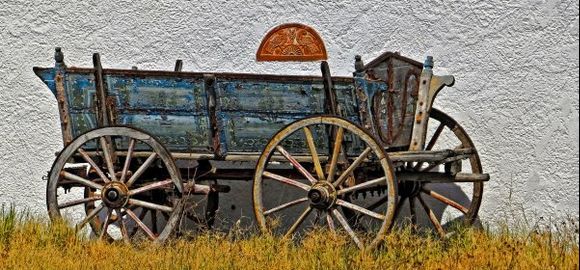 04-09-2016  Patmos: Old wagon