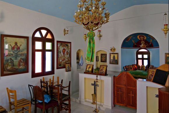 01-09-2018 Ikaria: Small church on Ikaria