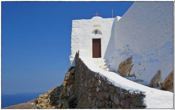 13-09-2016  Patmos: Small church, high level