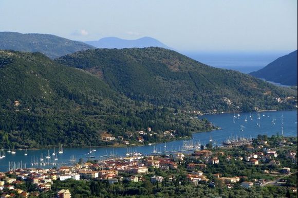 09-09-2010  Lefkas: View on the regatta near Nidri