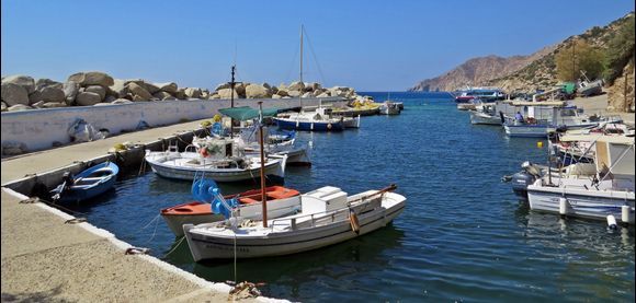 06-09-2018 Ikaria: The small harbour of Karkinagri