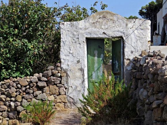 08-09-2015  Patmos: Come on in (Meloi)