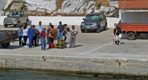 09-09-2018 Fourni:  Thimena ....People waiting for the ferry