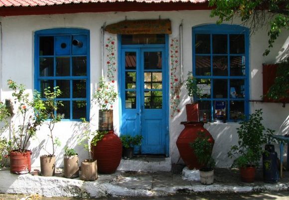 12-09-2012  Lesbos: House at the old road near Agiassos