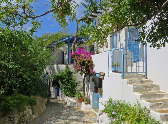 07-09-2022 Tinos: Volakas .......... A beautifull nice village on Tinos