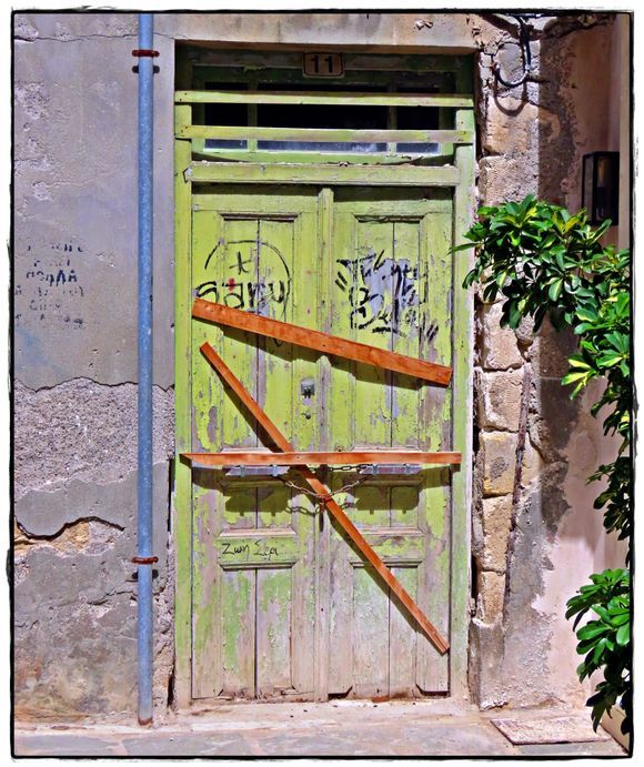 26-09-2023 Crete: Rethymnon .......Just a door In Rethymnon