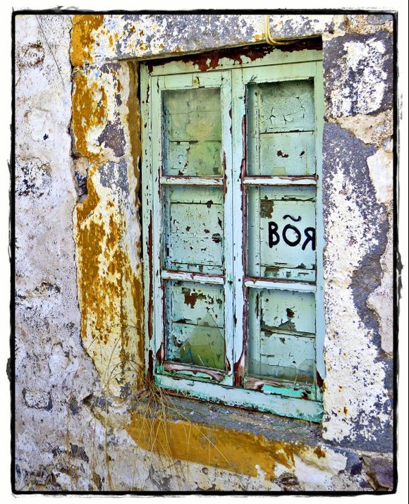 31-08-2020 Patmos: Skala ......Old window with old shutters