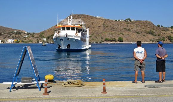 02-09-2020 Patmos: Skala ......The boat 