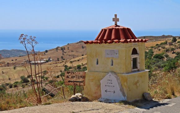 15-09-2023 Crete: Roadexit to a monastery somewhere in southern Crete near Triopetra
