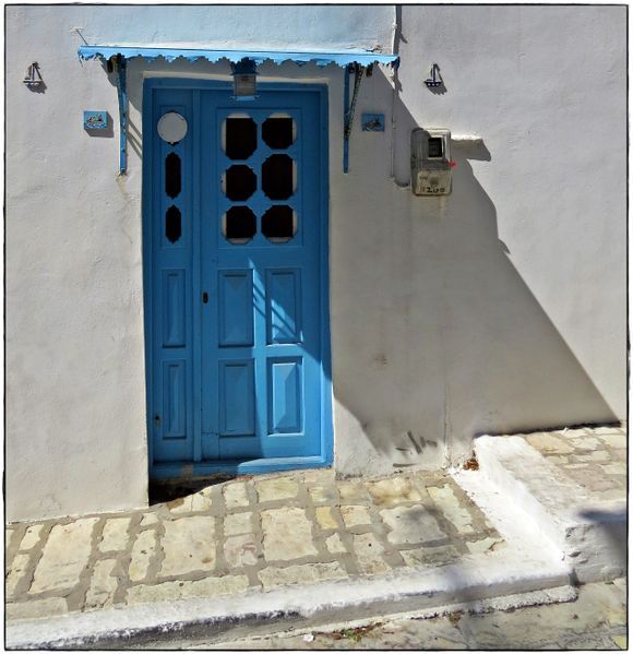 21-09-2020 Samos: Just a blue door in Pythagorio
