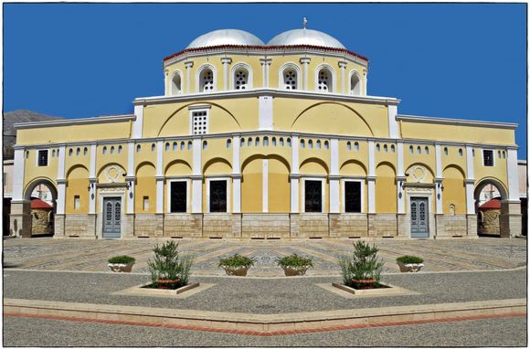 27-08-2020 Kalymnos: Pothia .......I changed the building a little bit ......;-)