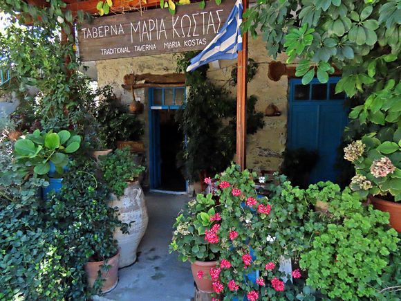 13-09-2023 Crete: Spili .......A beautiful traditional Tavern in Spili