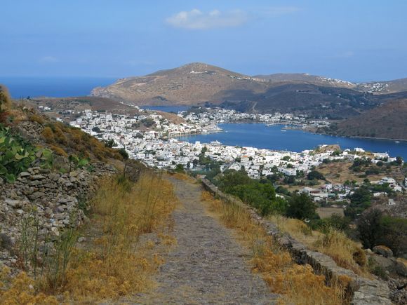 25-09-2019 Patmos: The beautiful footpath from Skala to Chora with wunderful views .....