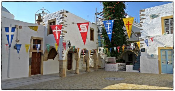 31-08-2020 Patmos: Skala .......Flags and co ... 