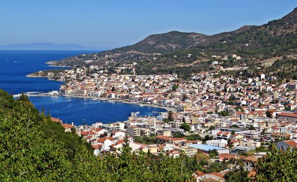 24-09-2022 Samos: View on beautiful Samos Town (2)