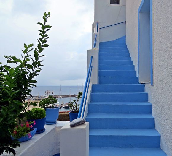 25-08-2022 Andros: Batsi ..........Blue stairs
