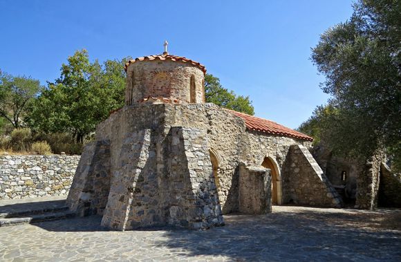21-09-2021 Crete: Byzantine church somewhere in Crete