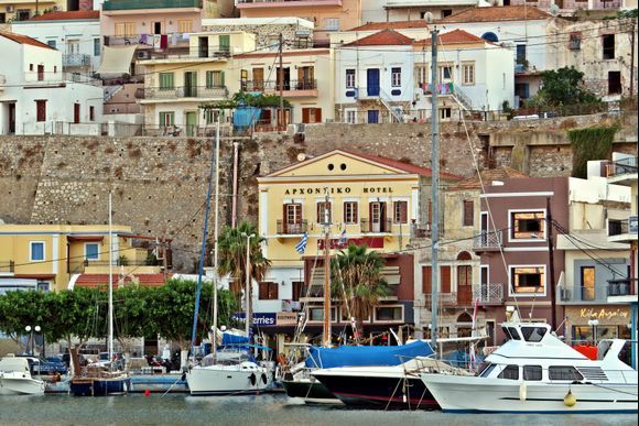 28-08-2020 Kalymnos: Pothia .....My lovely hotel Apxontiko at the harbour