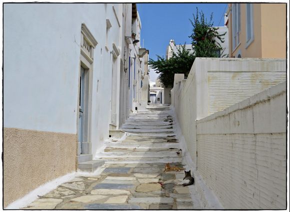 03-09-2022 Tinos: Pyrgos .......Wonderful peace and quiet