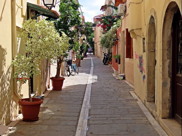 26-09-2023 Crete: Just a quiet street in Rethymnon