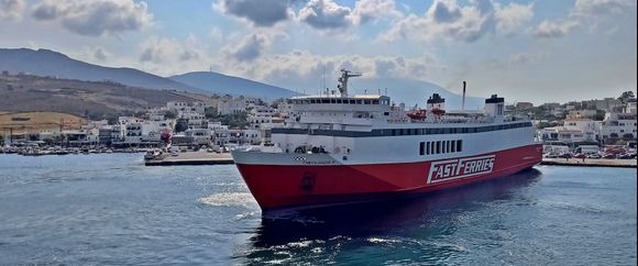 01-09-2022 Andros: Gavrio ........Photo was taken from my departing ferry to tinos