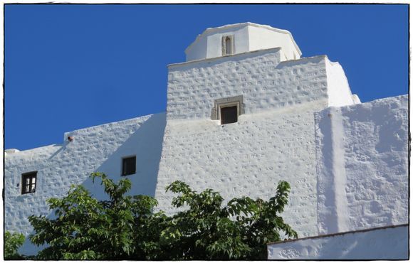 27-09-2019 Patmos: A wall of a monastery at Patmos