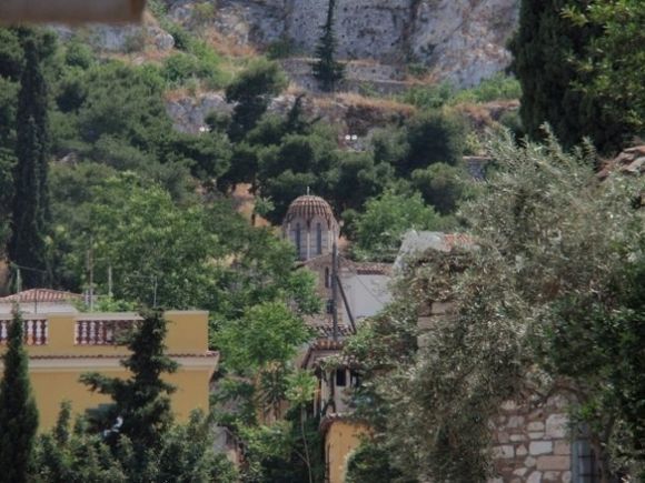 Looking towards base of Acropolis from Monastiraki.